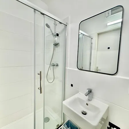 Parking - Prime - Easy Access Apartment Gerasdorf bei Wien